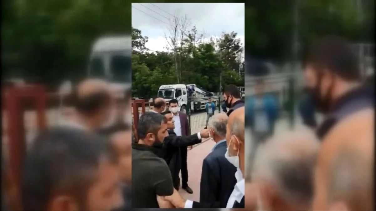 Bursa\'da kaçak bina yıkımda zabıta memuruna yumruklu saldırı