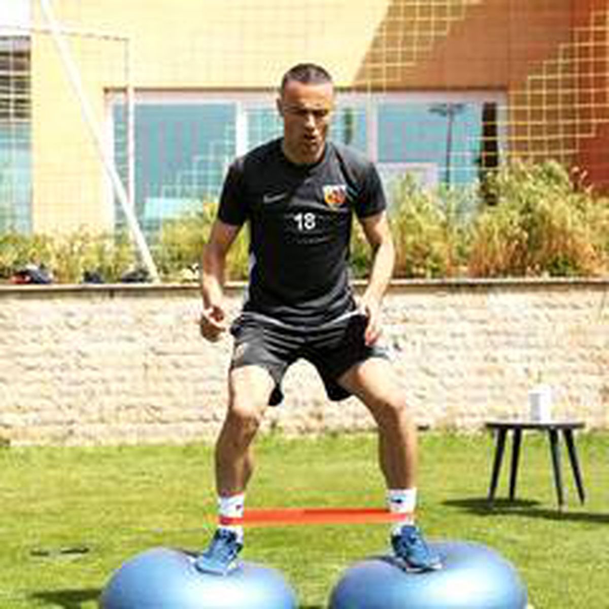 Kayserispor\'da sağ bek Zoran\'a emanet