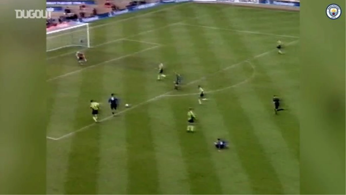 Manchester City\'nin Gillingham\'ı Yendiği Unutulmaz 1999 Play-Off Finali