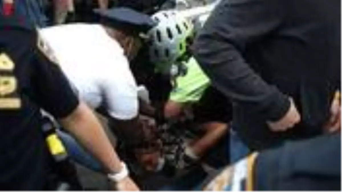 Minneapolis\'te polisler, son 8 yılda dizle enseye bastırma tekniğini kullanarak 428 kişiye müdahale etti