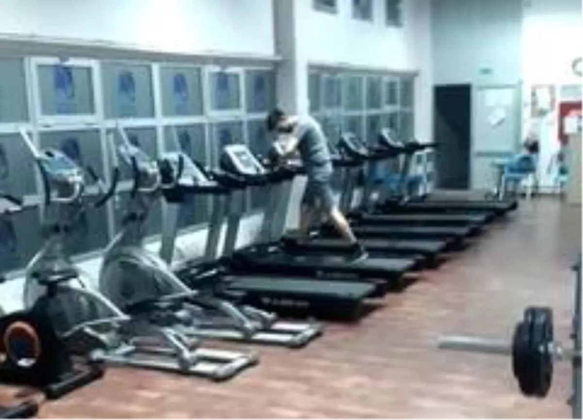 Muradiye Spor Salonu hizmete başladı