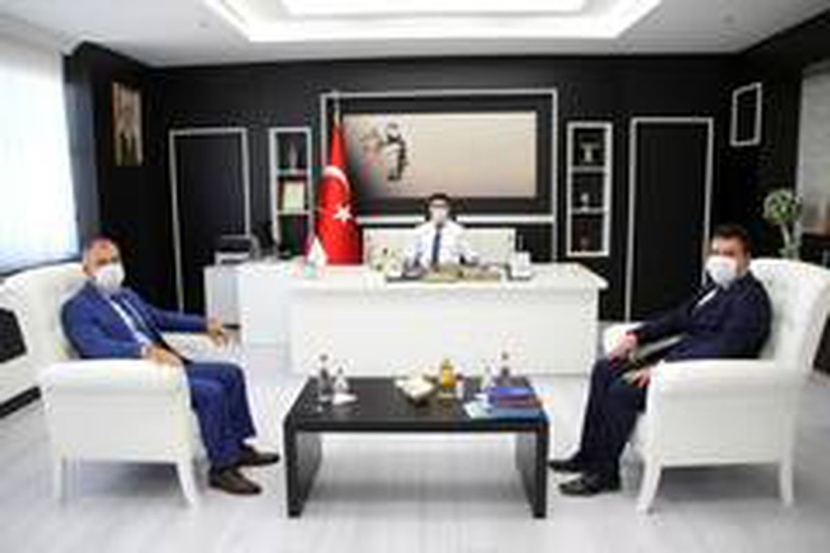 Ocak Başkanı Karaoğlan Rektörü Karacoşkun\'la bir araya geldi