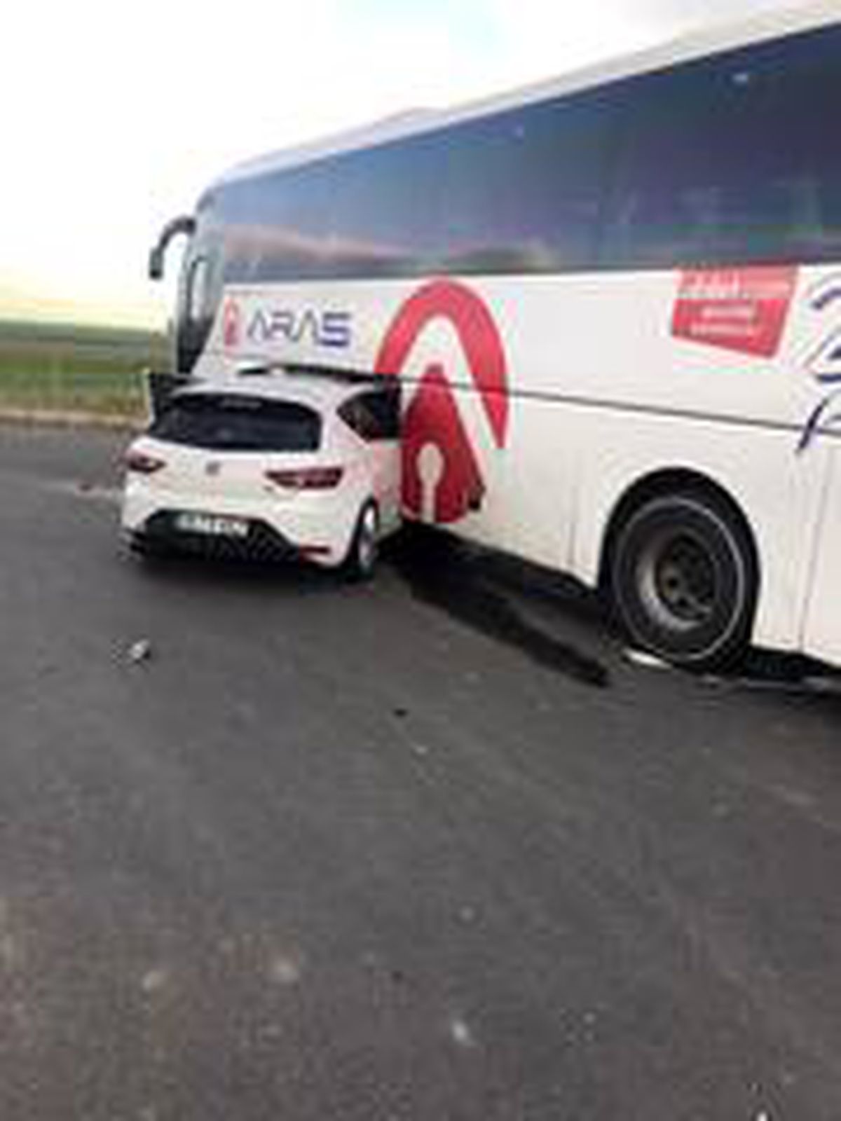 Pasinler\'de trafik kazası: 1 yaralı