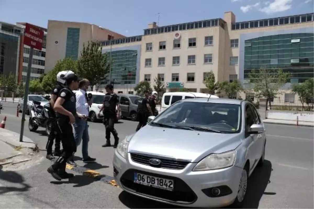 Polis Atakan Arslan\'ın şehit eden zanlı ve yanındakiler adliyede (2)