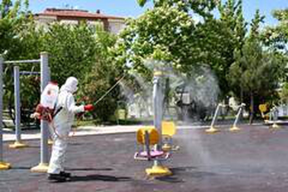 Gaziantep\'te park ve bahçelere normalleşme temizliği