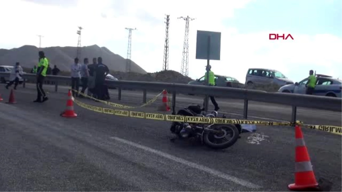 KARAMAN Bariyere çarpan motosikletin sürücüsü öldü