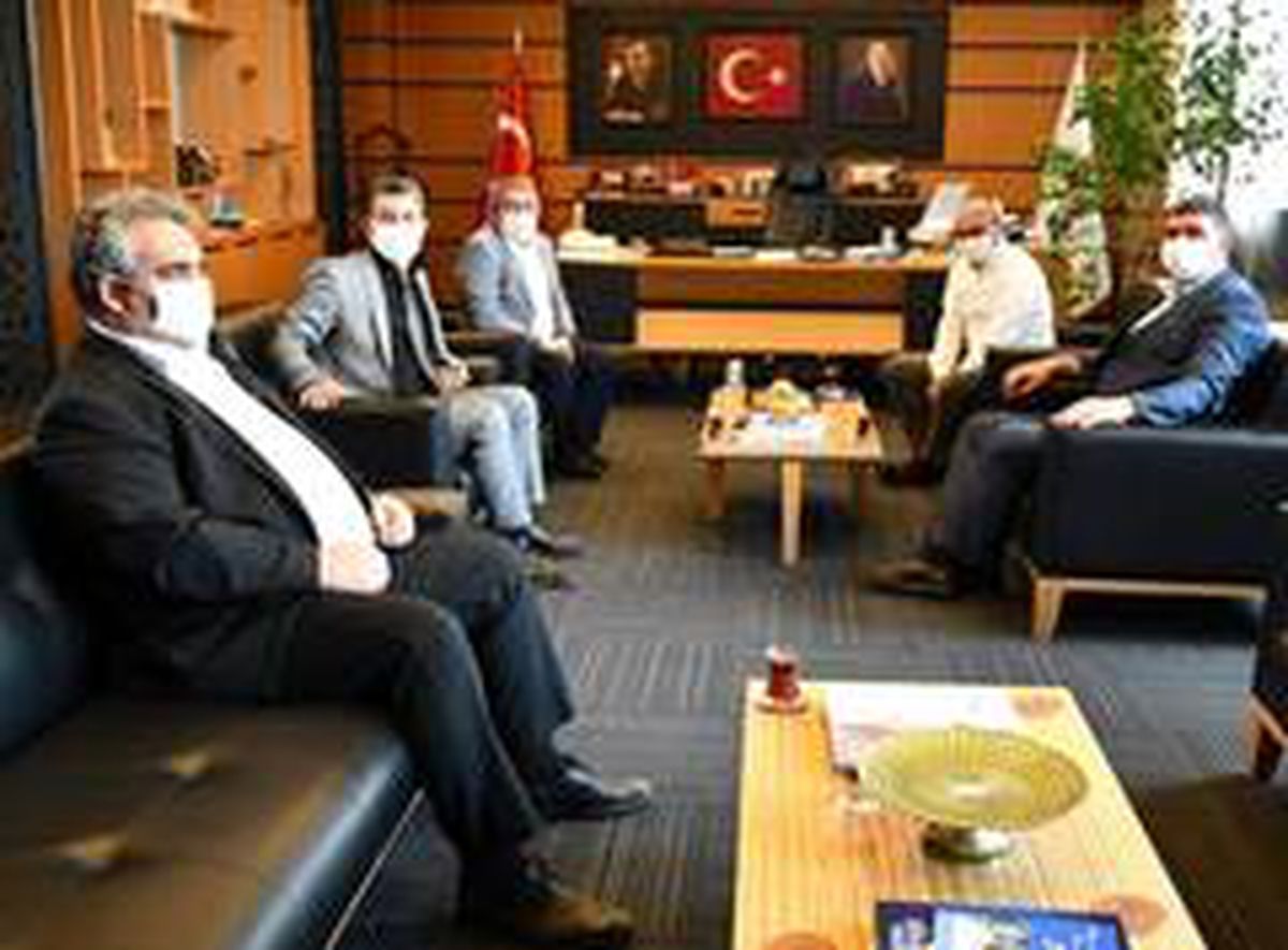 MHP\'den Başkan Oral\'a ziyaret