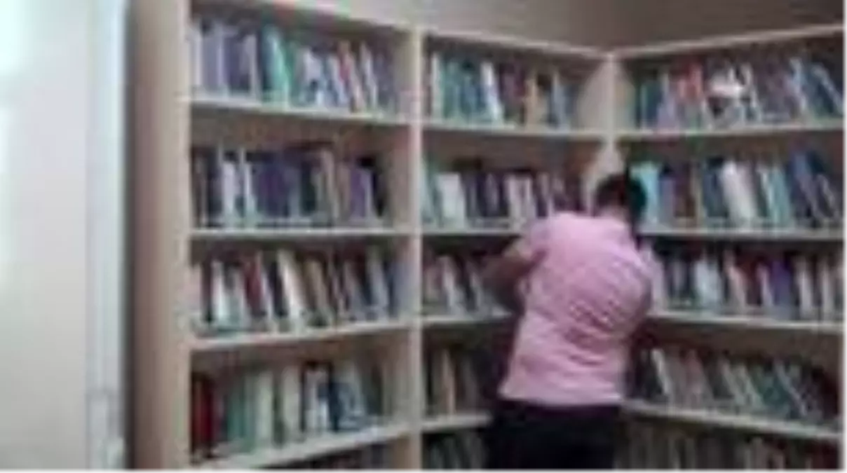 PKK\'lı teröristlerin zarar verdiği kütüphane yeniden açıldı