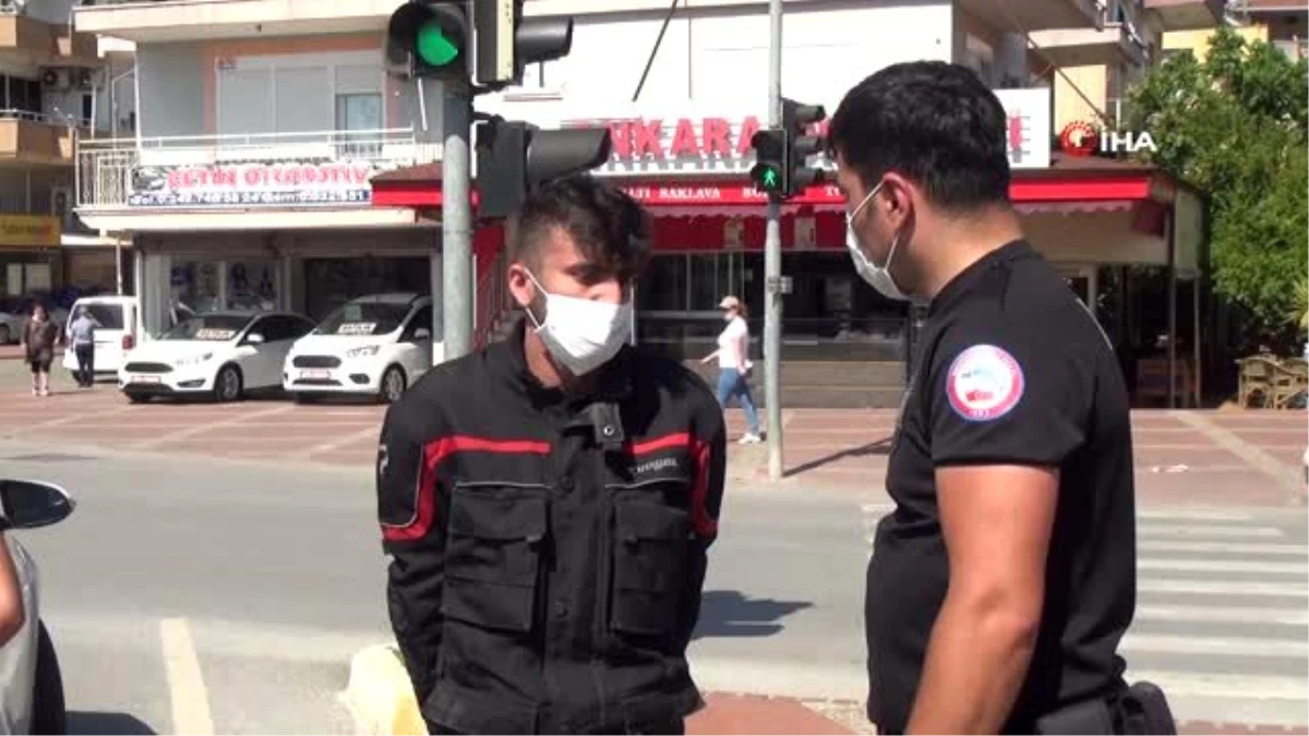 Polisin dur ihtarına uymayarak kaçıp kaza yaptı, ceza yazılmaması için uzun süre dil döktü