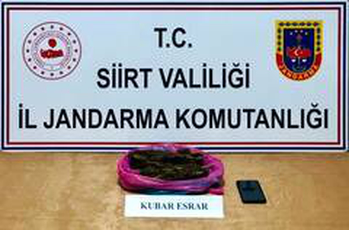 Siirt\'te uyuşturucu operasyonu: 8 gözaltı