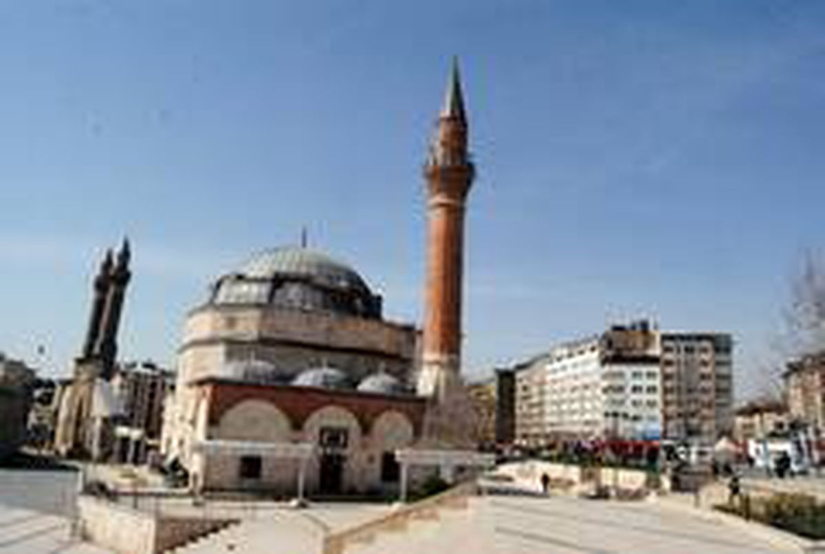 Sivas\'ta bin 362 cami bulunuyor