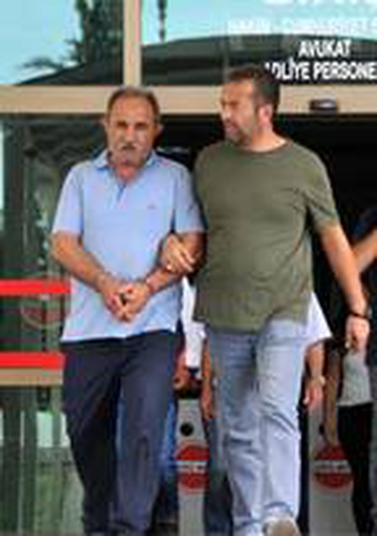 Tanık, cinayet sanığını yalanladı
