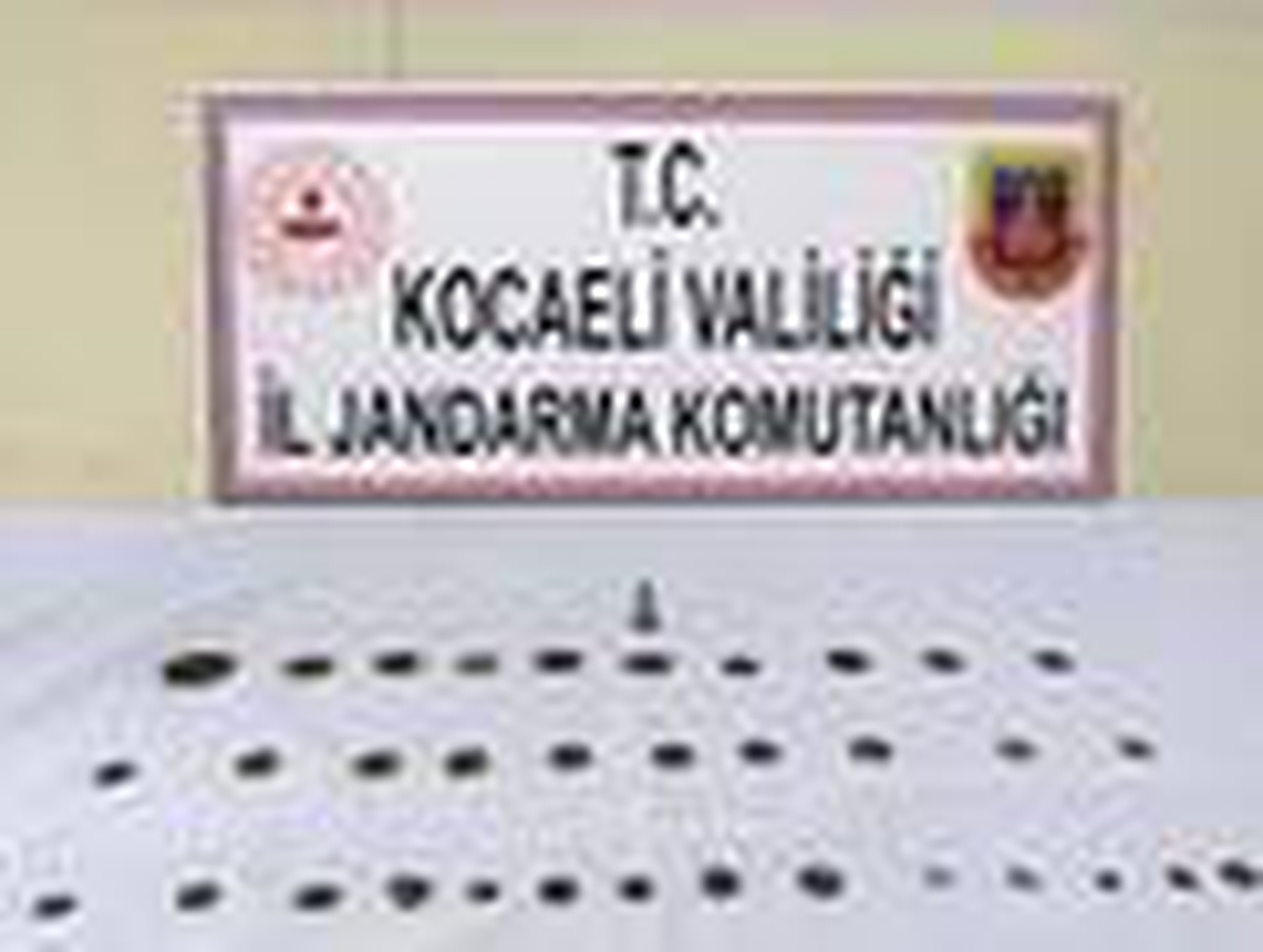 Kocaeli\'de Roma ve Bizans dönemlerine ait 35 tarihi eser ele geçirildi