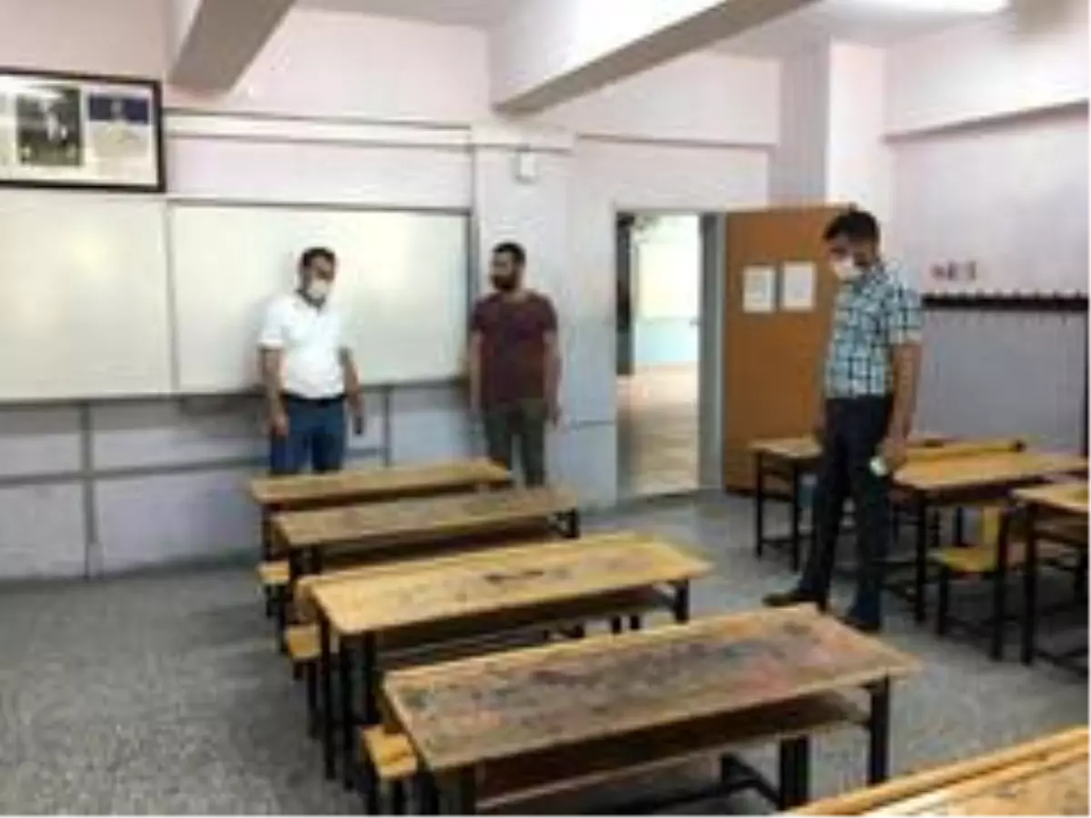 LGS öncesi sınav salonları uygun hale getiriliyor