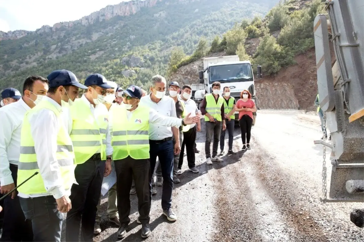 Seçer: "Kaliteli yol yapma gayreti içindeyiz"