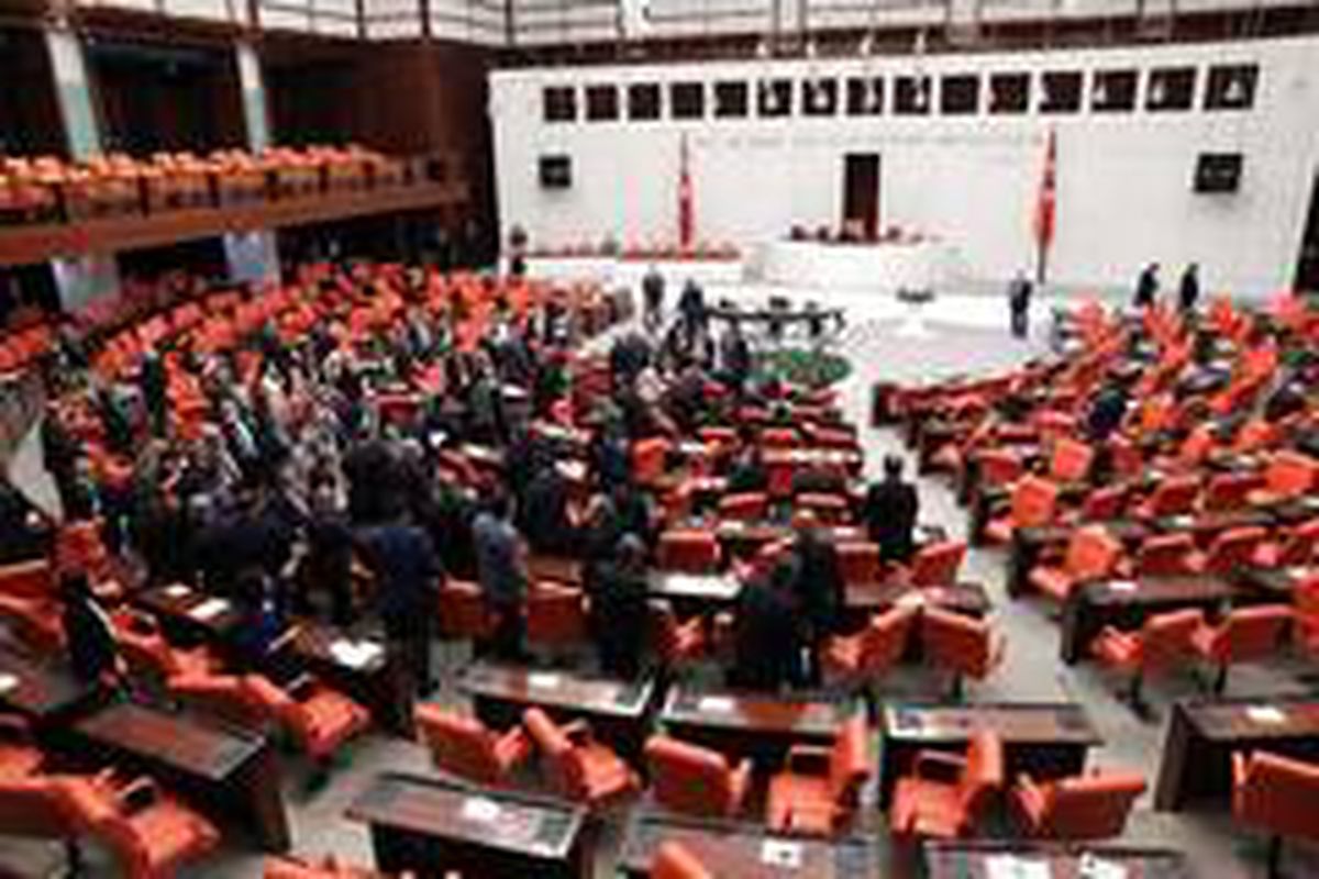 TBMM\'de hararetli dakikalar