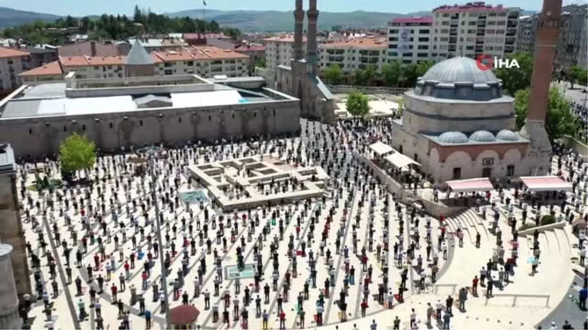 3 medrese arasında ikinci Cuma