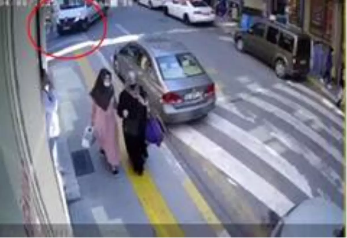 7 yaşındaki Emir\'in hayatını kaybettiği kaza kamerada