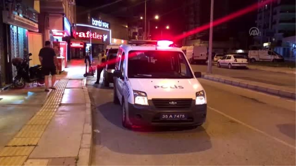 Bacaklarından vurulan 2 kişi hastaneye kaldırıldı