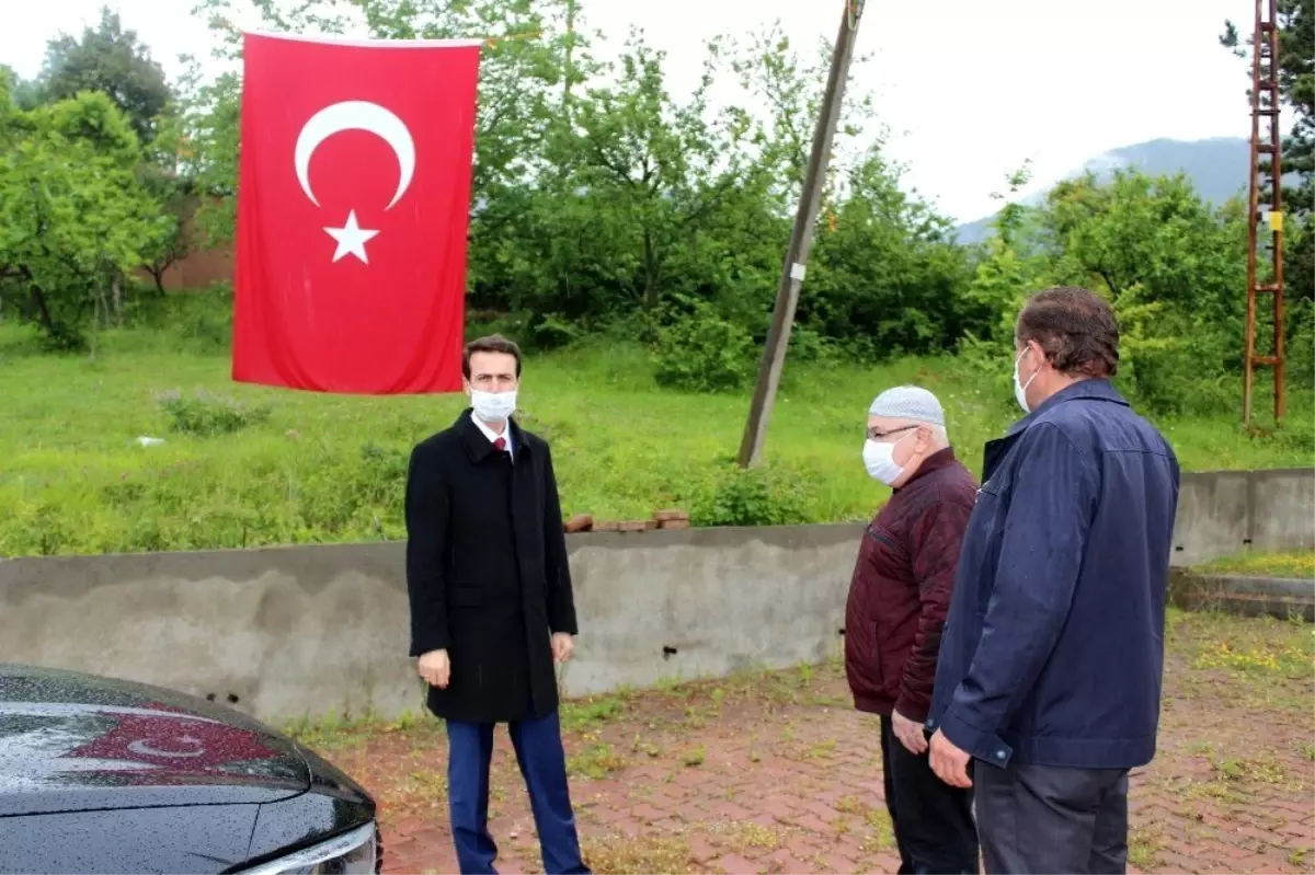 Cide Kaymakamlığı 46 köye maske ve dezenfektan ürünü dağıttı