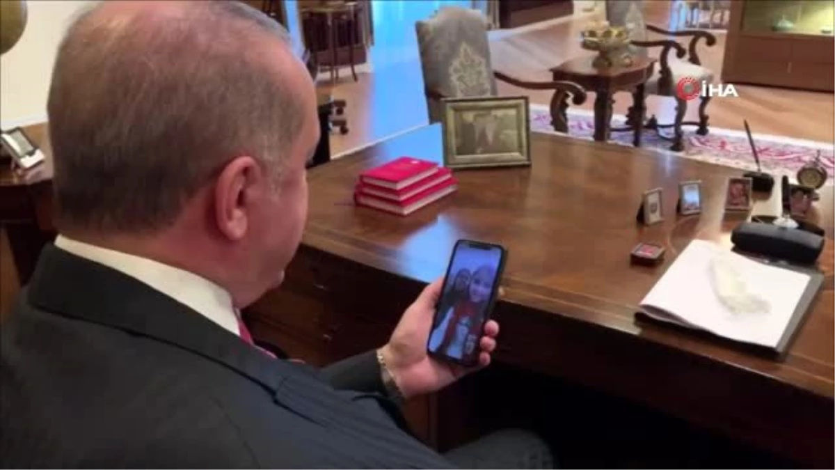 Cumhurbaşkanı Erdoğan, F klavye birincisi Nisa ile telefonda görüştü