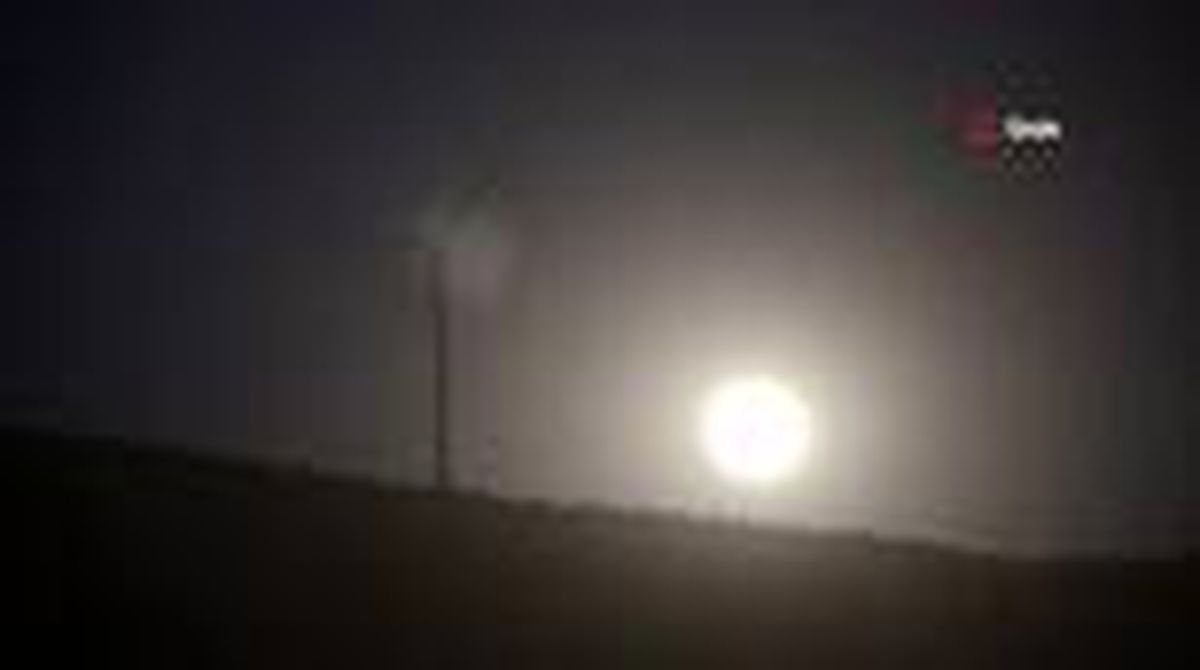 Son dakika haberi: Dolunay ve çilek Ayı tutulması Hatayda Türkiyenin simgeleri ile görüntülendi