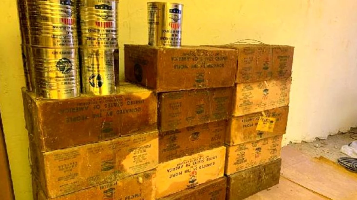 Elazığ\'da, ABD\'nin 50 yıl önce gönderdiği margarin yağlar, bir okulun çatı katından çıktı