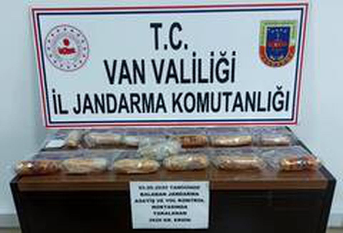 Gevaş\'ta 3 kilogram eroin ele geçirildi