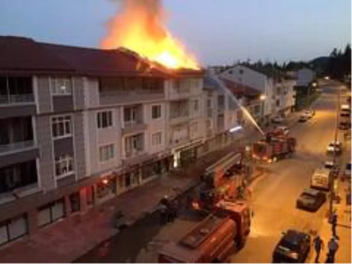 Son dakika haber! Çatı bir anda alevlere teslim oldu