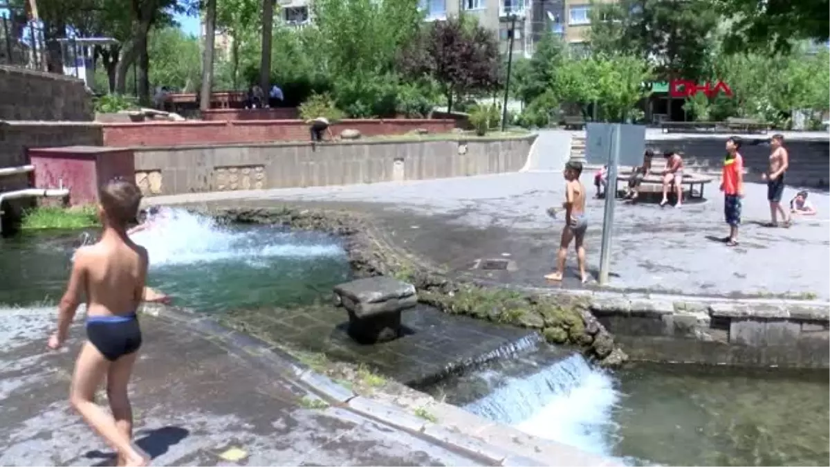 DİYARBAKIR Yasak ve tehlikeye rağmen yüzdüler