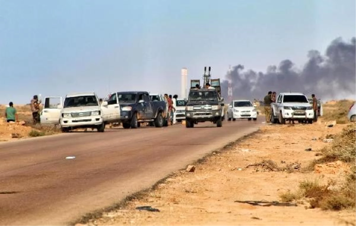 Libya ordusu Sirte\'nin çevresini abluka altına alıyor