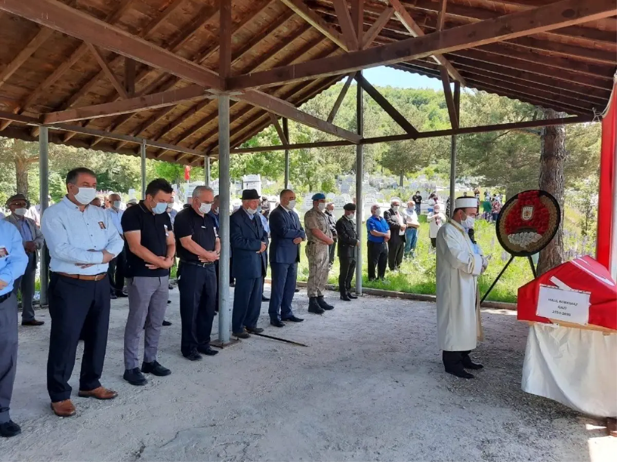 Almanya\'da hayatını kaybeden Kore gazisi, Tokat\'ta toprağa verildi