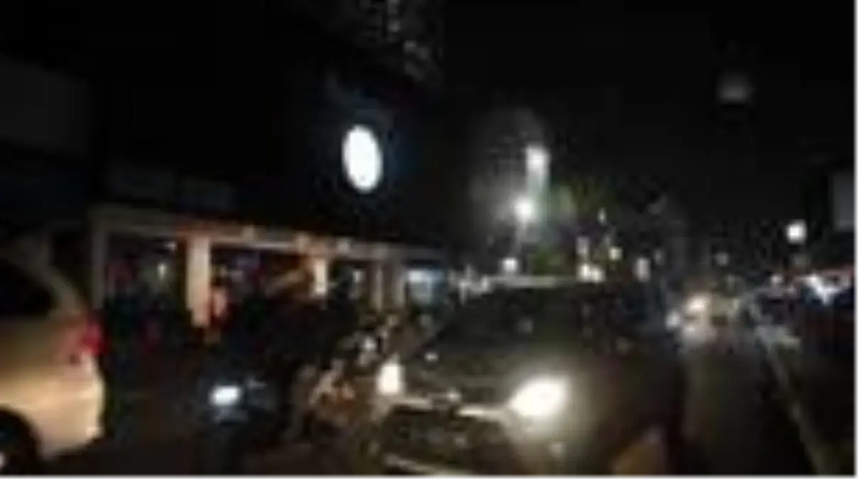 Son dakika haberi... Endonezya\'da normalleşme adımları - Restoranlar yeniden açıldı