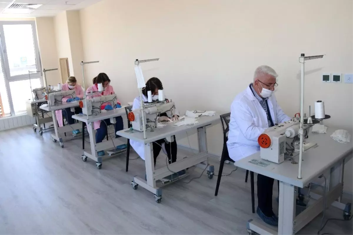 Ergene Belediyesi 300 bin adet maske dağıttı