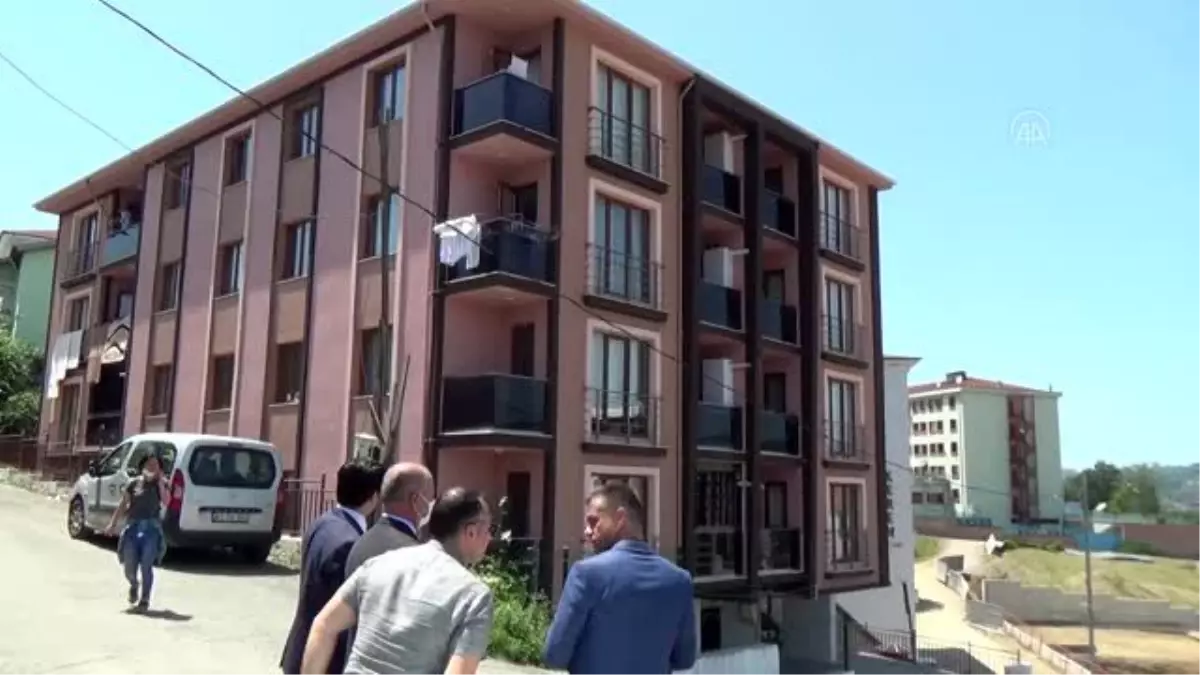 Eşini silahla yaralayarak rehin alan kişiyi polis ikna etti - ZONGULDAK