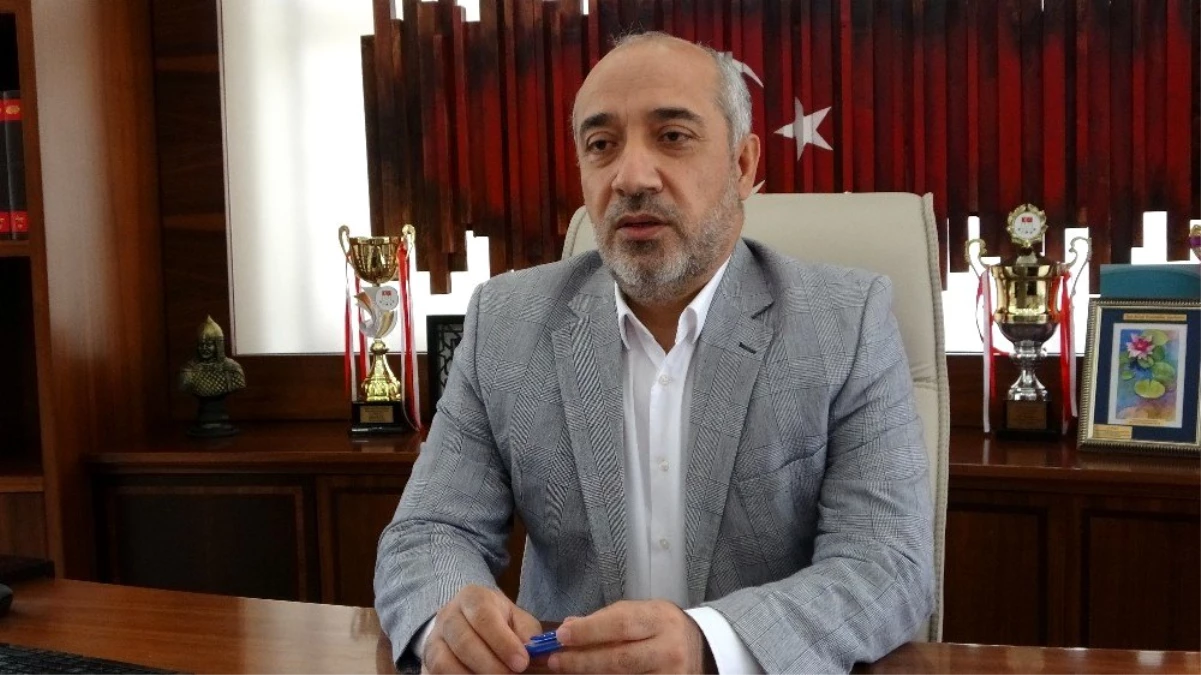 MŞÜ Rektörü Polat: "Korona nedeniyle hüzünlü bir sene geçiriyoruz"