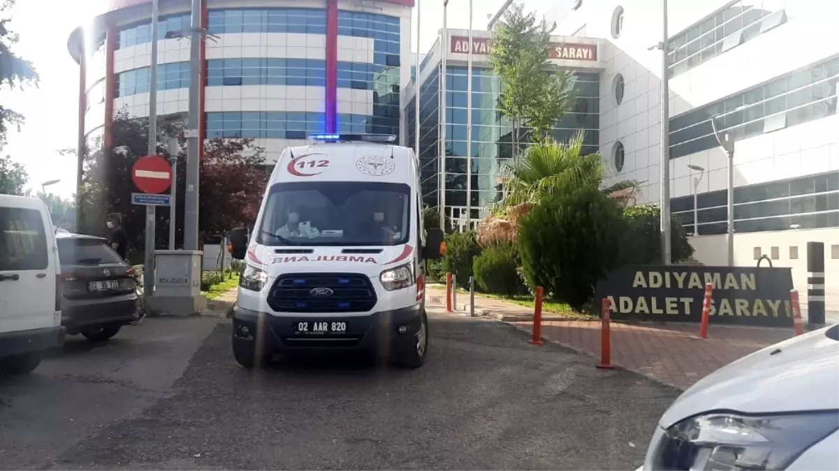 Adliyeden kaçmak isterken kafasını cama çarptı