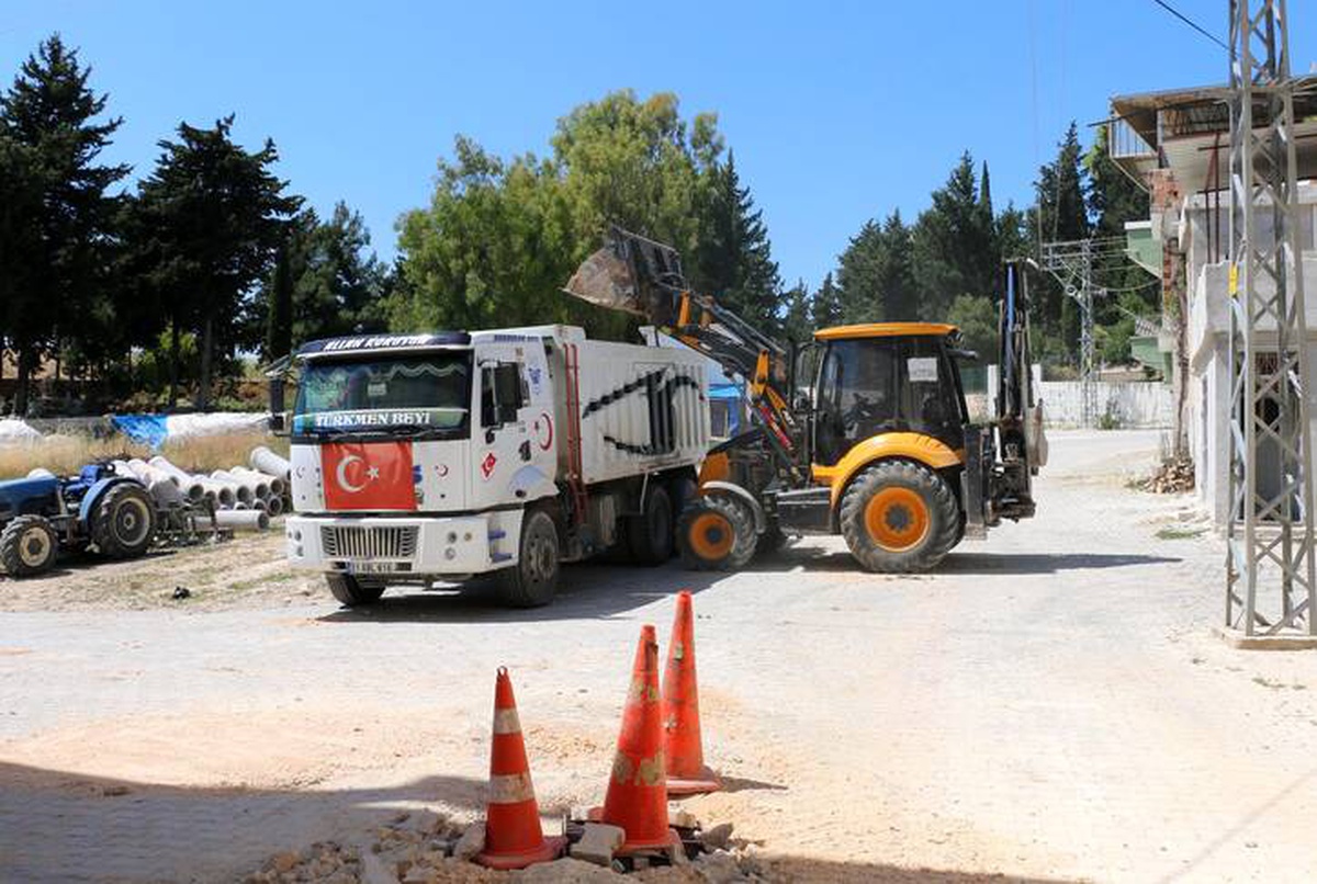 Altınözü Fatikli\'de yağmur suyu hattı ihtiyacı karşılandı