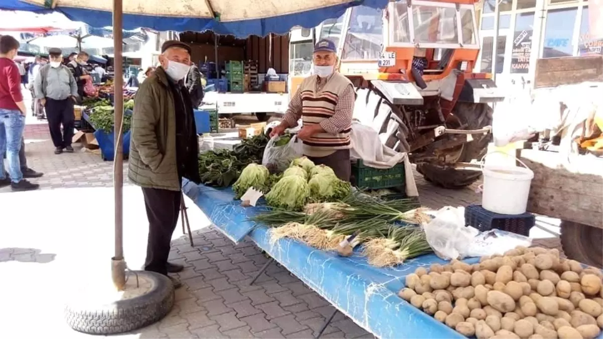 Aslanapa ilçe pazarı açıldı