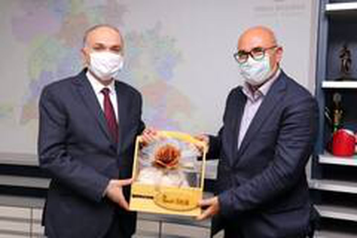 Başkan Özlü, CHP\'li Tanal\'ı makamında ağırladı