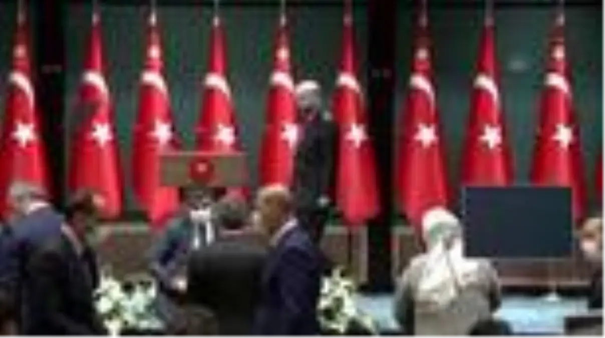 Cumhurbaşkanı Erdoğan: "Yeni normal dediğimiz düzenin devam edeceği gerçeğine kendimizi...