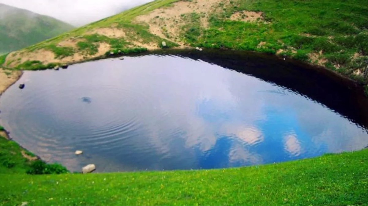 Define söylentisine kurban edilen Dipsiz Göl, yeniden su tutmaya başladı