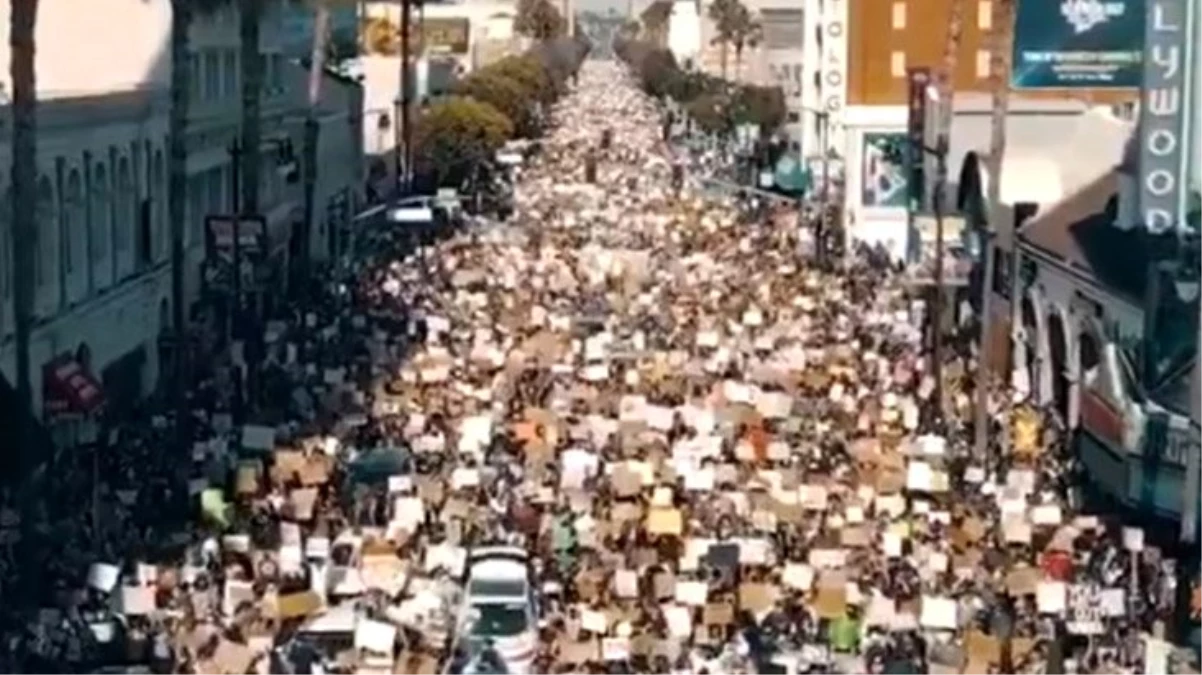 Los Angeles\'ta yüz binlerce kişi ırkçılık karşıtı protestolar için yürüdü