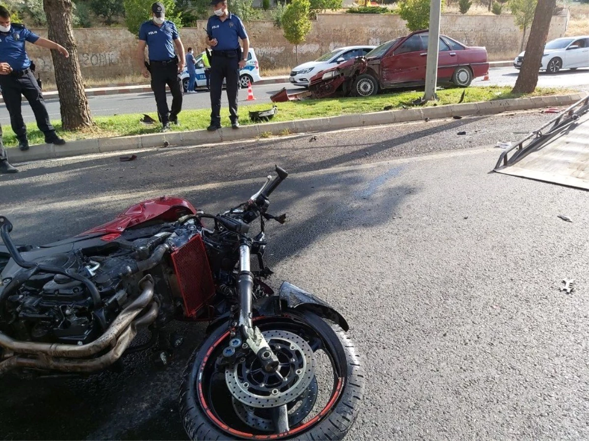 Polis memuru trafik kazasında hayatını kaybetti