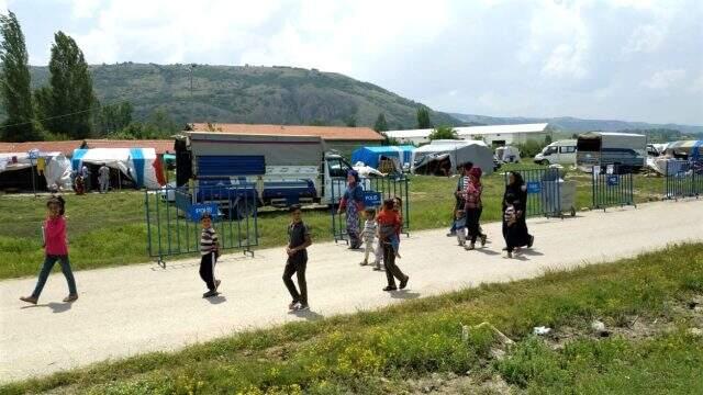 4 yaşındaki çocukta korona virüs çıkınca 200 nüfuslu çadırkent karantinaya alındı