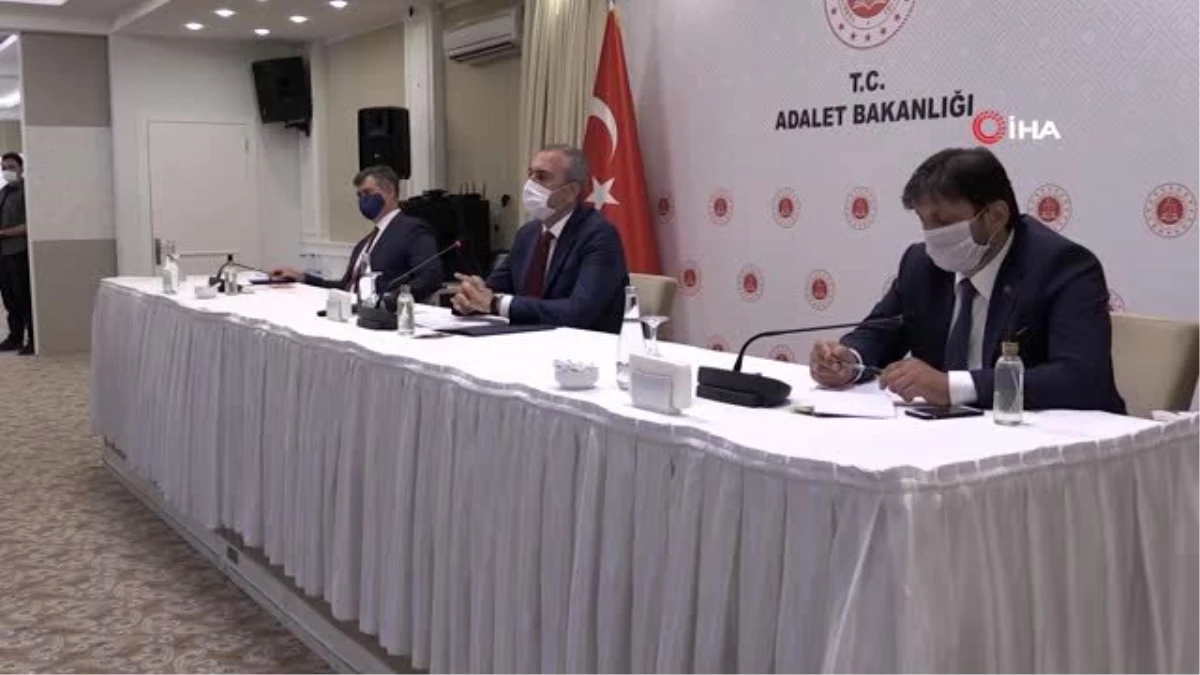 Adalet Bakanı Gül, TBB Başkanı Feyzioğlu ve baro başkanları ile bir araya geldi