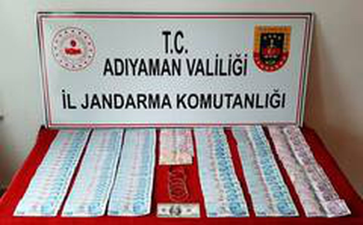 Sahte para ve altınlar piyasaya sürülemeden ele geçirildi