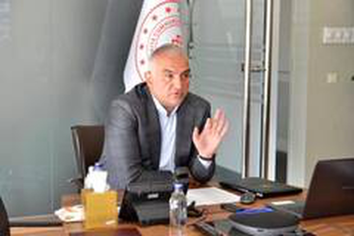 Bakan Ersoy AB ülkelerine "Güvenli Turizmi" anlattı
