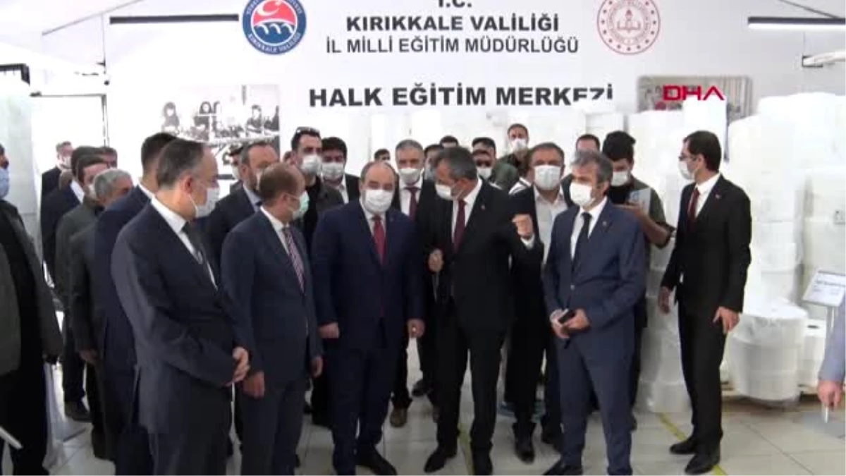 KIRIKKALE Bakan Varank, Kırıkkale\'de maske üretim atölyesini ziyaret etti