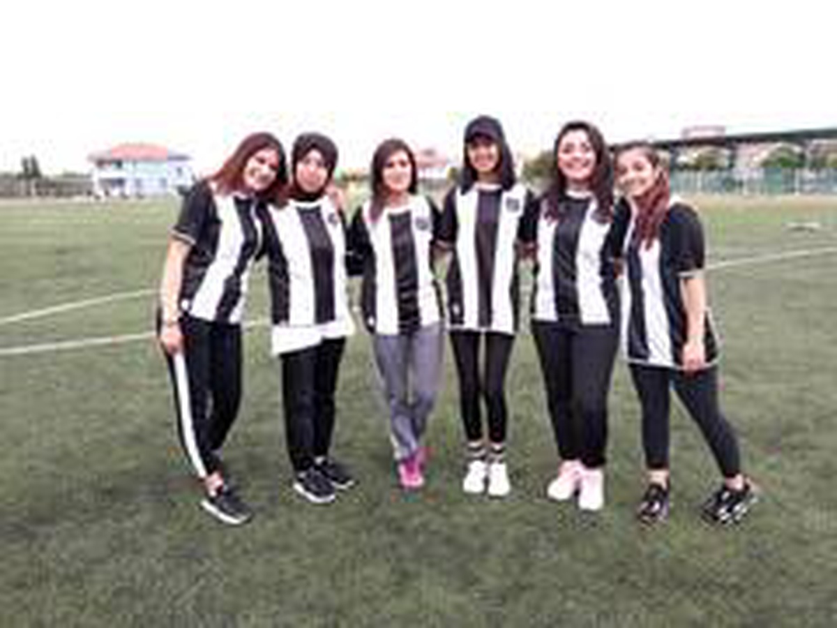 Manisa FK\'dan Yozgatlı öğrencilere forma desteği